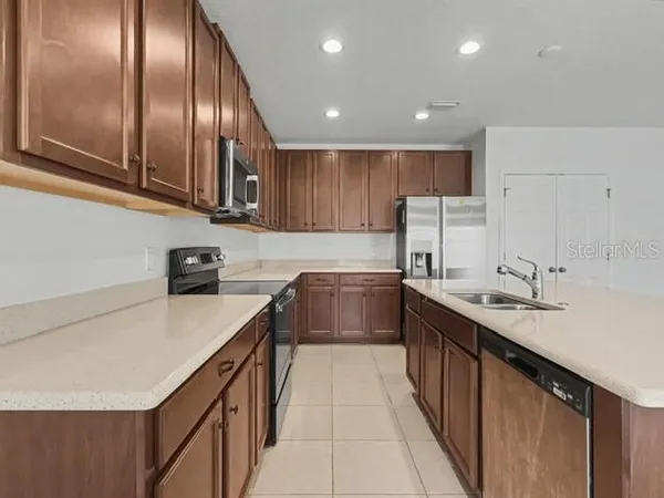 $2,400 | 1211 Lone Palm Way, St. Cloud, FL 34771