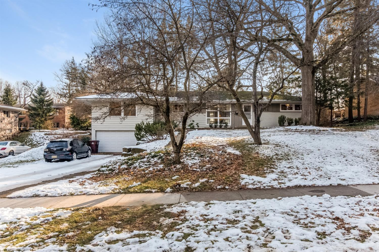 1301 Red Oak Road Ann Arbor, MI 48103 - Photo 2 of 40 Photo 2