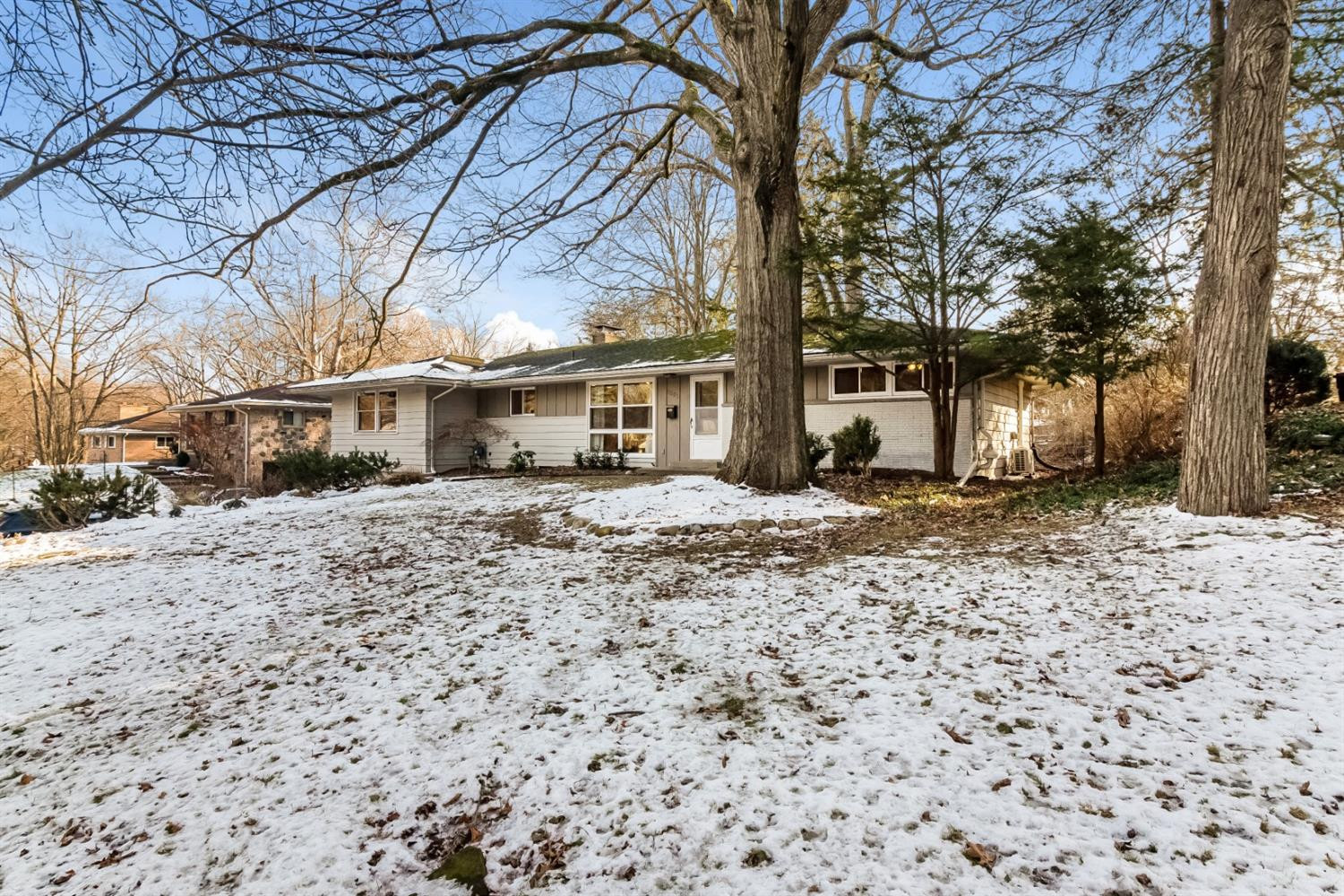 1301 Red Oak Road Ann Arbor, MI 48103 - Photo 36 of 40 Front view.