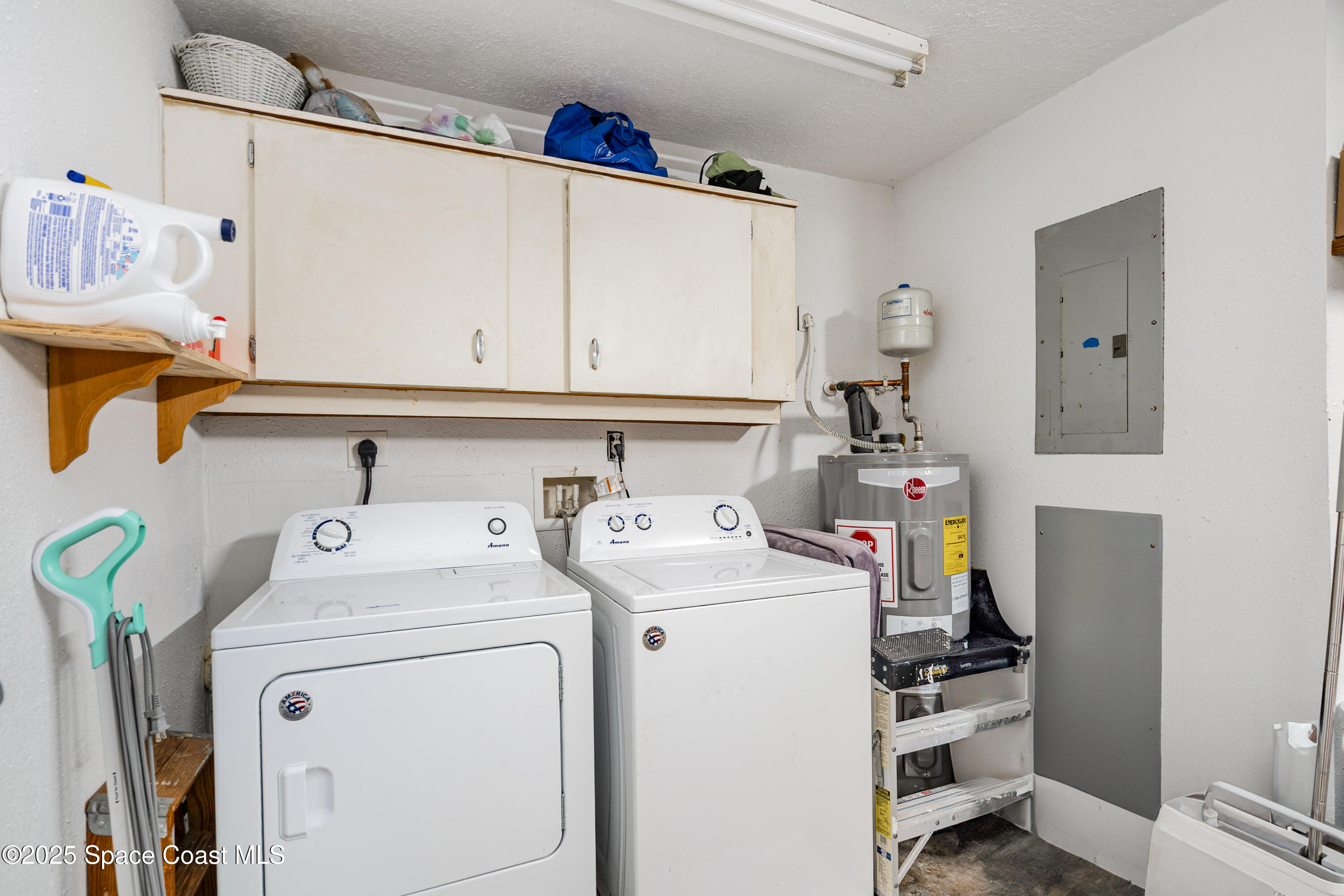 4120 Duke Street Melbourne, FL 32901 - Photo 23 of 29 a utility room with dryer and washer