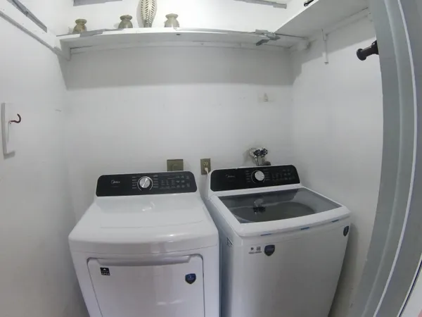 $1,600 | 556 Capri L, Delray Beach, FL 33484