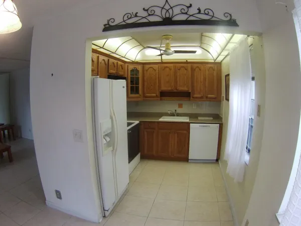 $1,600 | 556 Capri L, Delray Beach, FL 33484