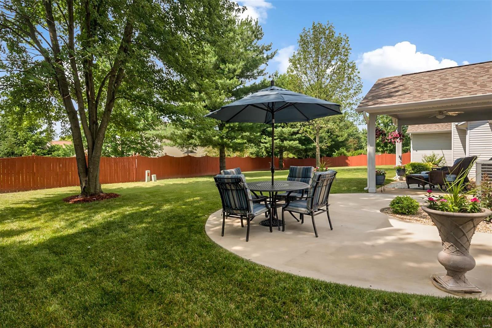 141 Summerlin Ridge O'Fallon, IL 62269 - Photo 2 of 30