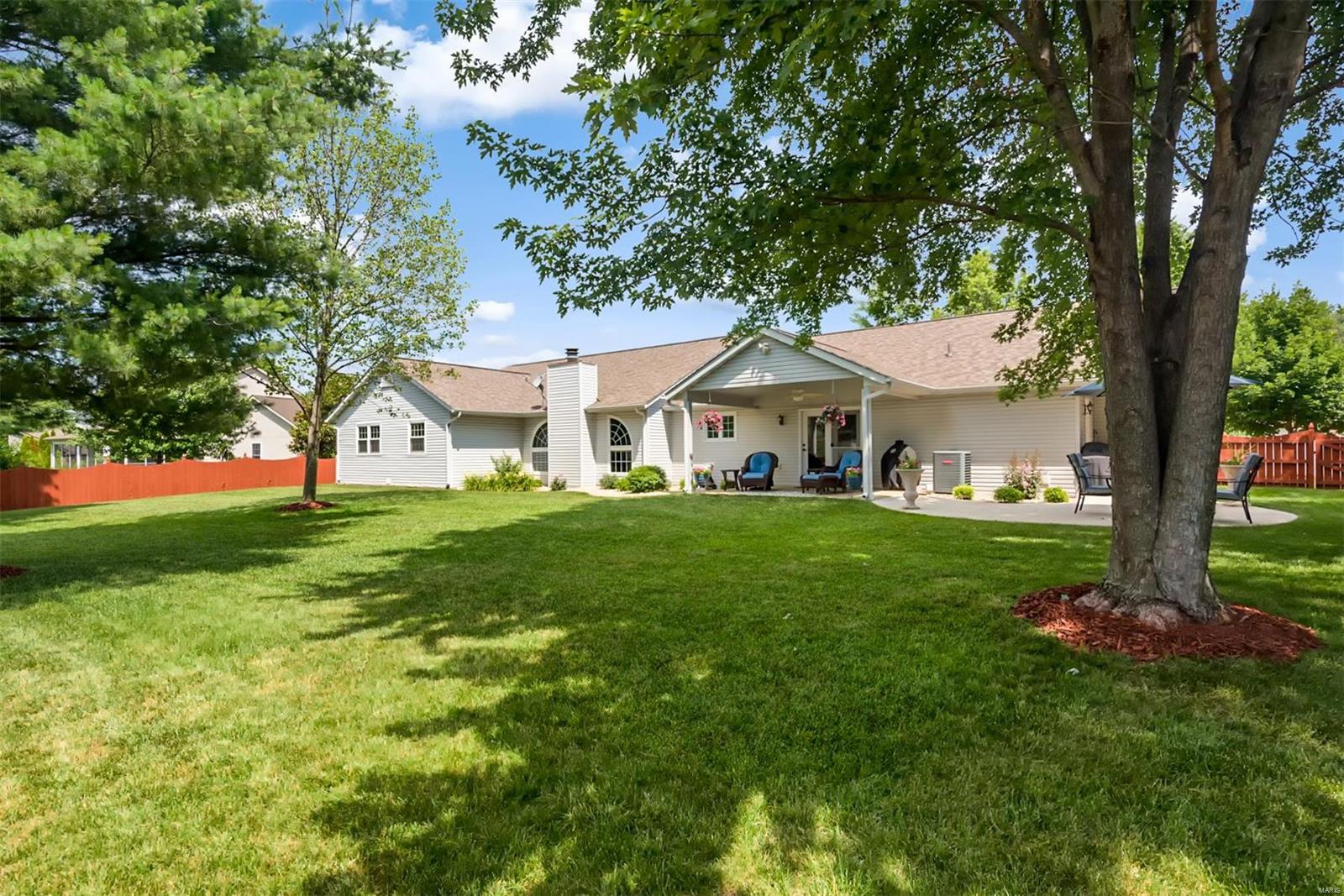 141 Summerlin Ridge O'Fallon, IL 62269 - Photo 4 of 30