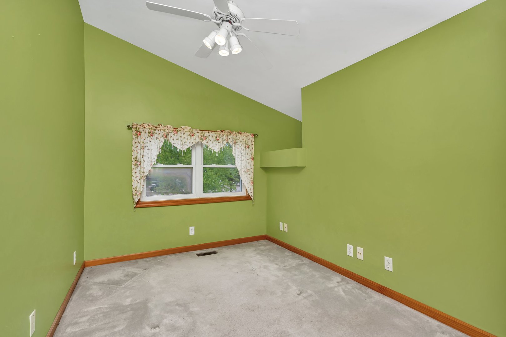 112 Fossil Ridge Road Wilmington, IL 60481 - Photo 17 of 35 Gallery Image 17