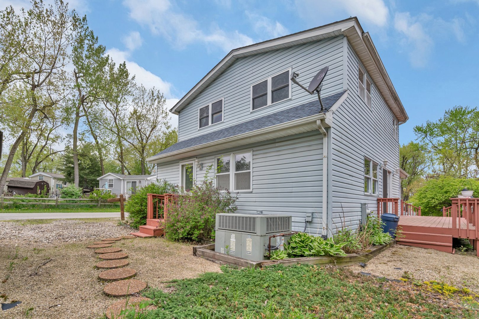112 Fossil Ridge Road Wilmington, IL 60481 - Photo 2 of 35 Gallery Image 2