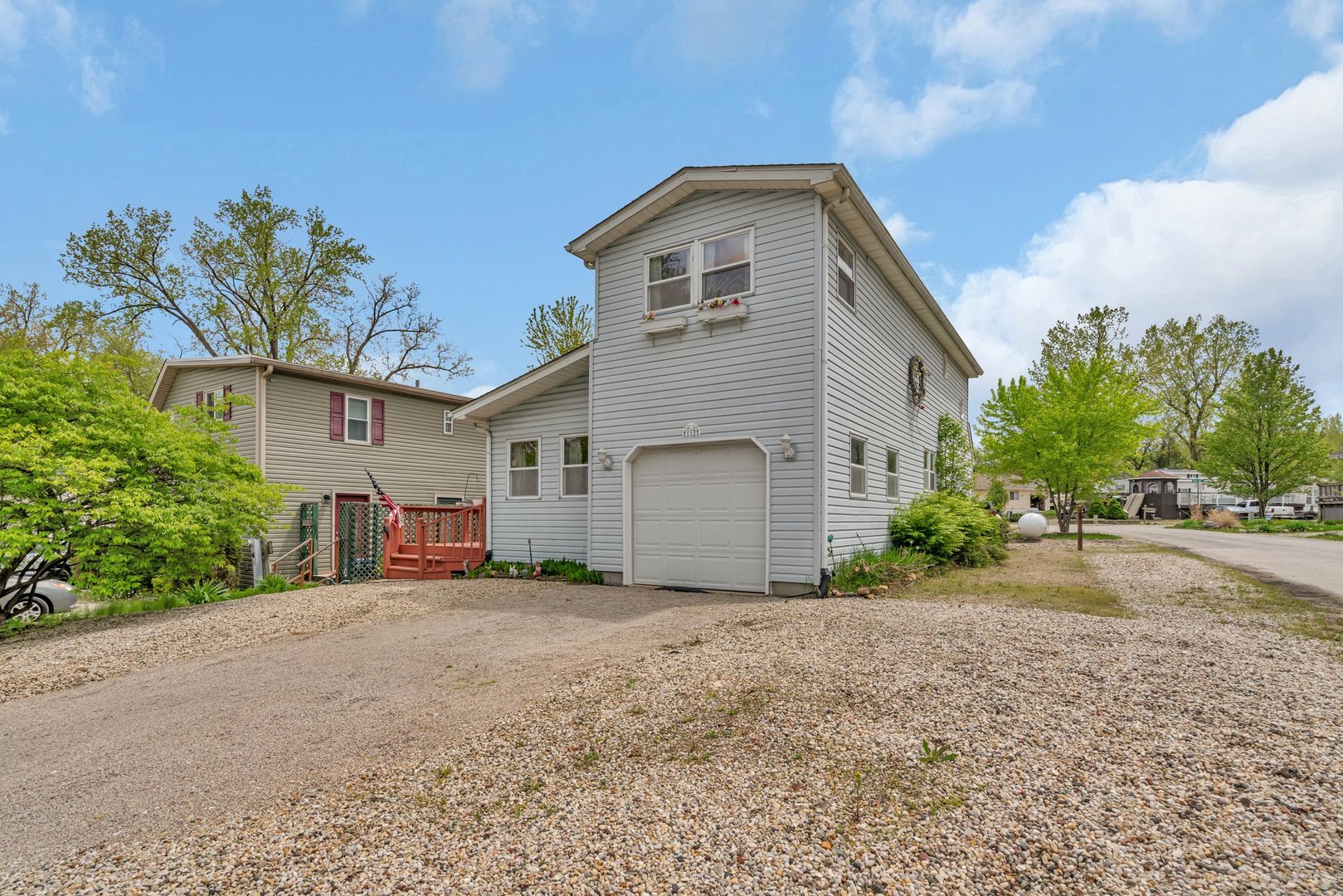 112 Fossil Ridge Road Wilmington, IL 60481 - Photo 3 of 35 Gallery Image 3