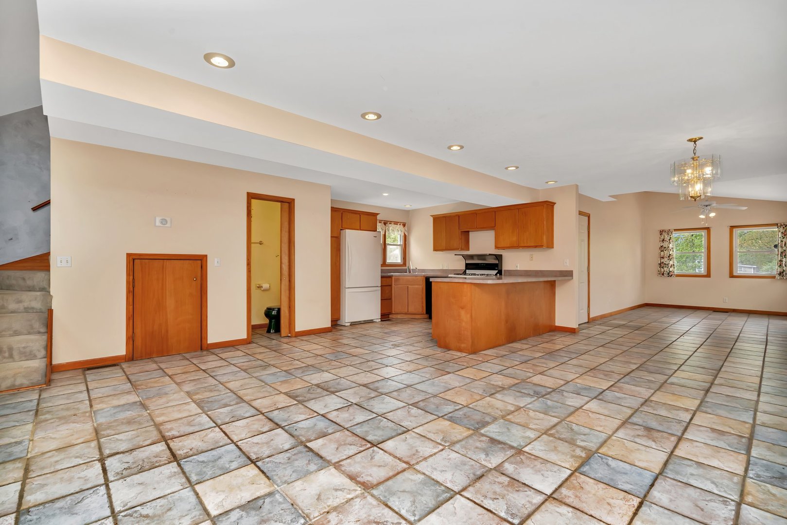 112 Fossil Ridge Road Wilmington, IL 60481 - Photo 7 of 35 Gallery Image 7