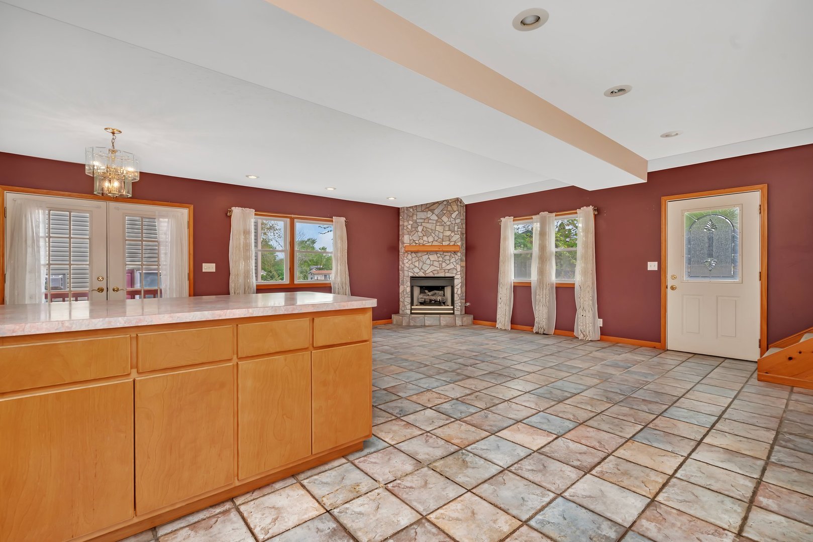 112 Fossil Ridge Road Wilmington, IL 60481 - Photo 8 of 35 Gallery Image 8