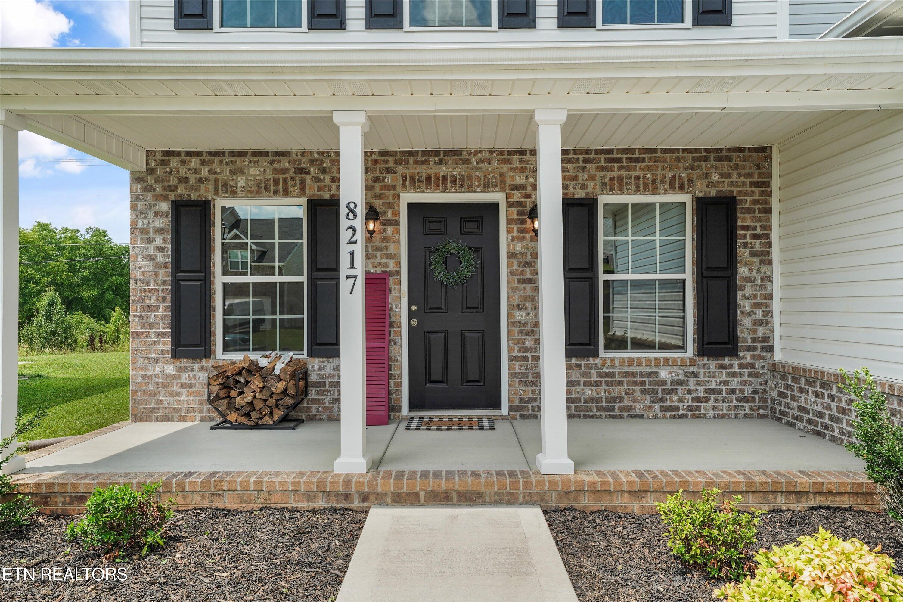 8217 Zenith Lane Powell, TN 37849 - Photo 8 of 44 08-8217 Zenith Ln 05