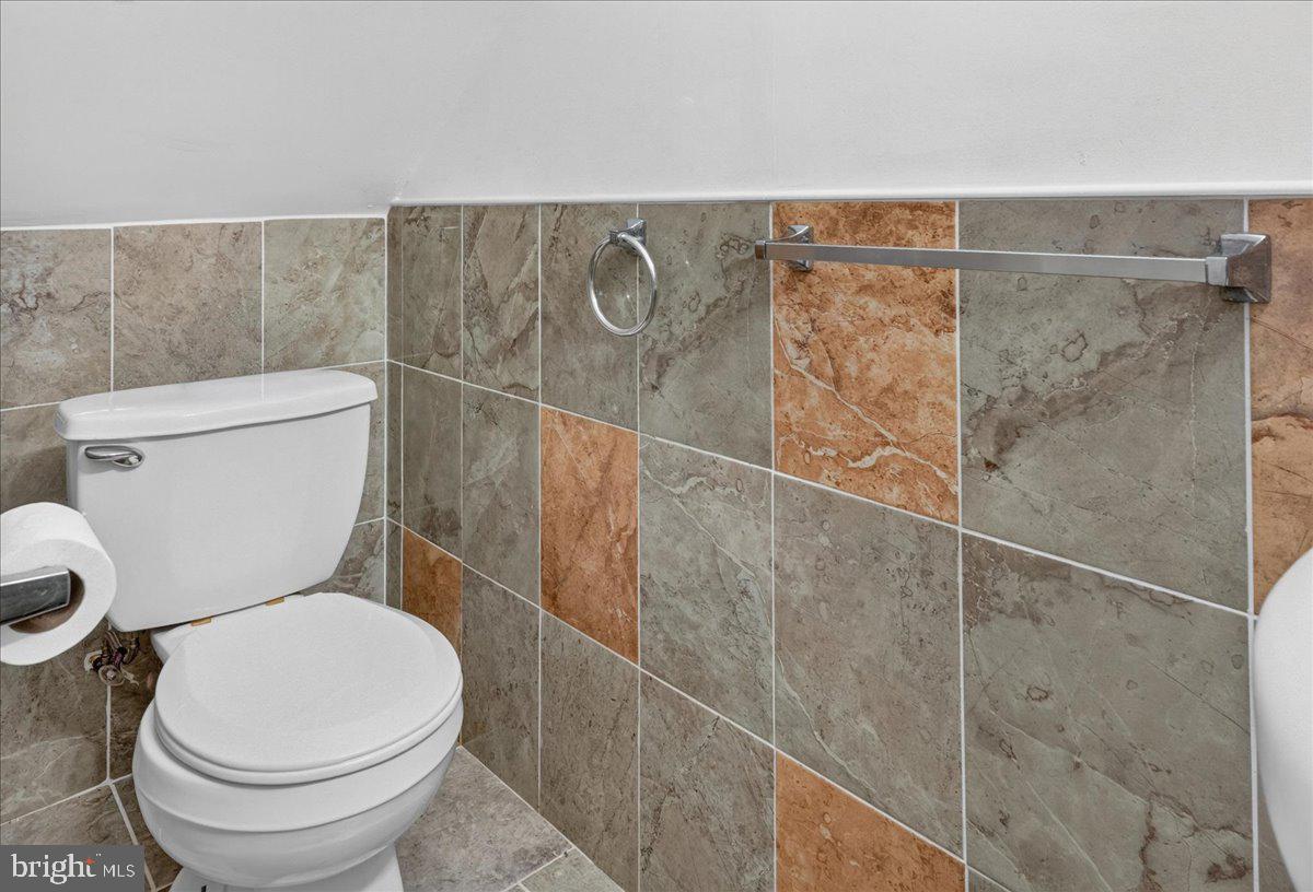 4233 Lawnside Road Philadelphia, PA 19154 - Photo 26 of 35 powder room in lower level