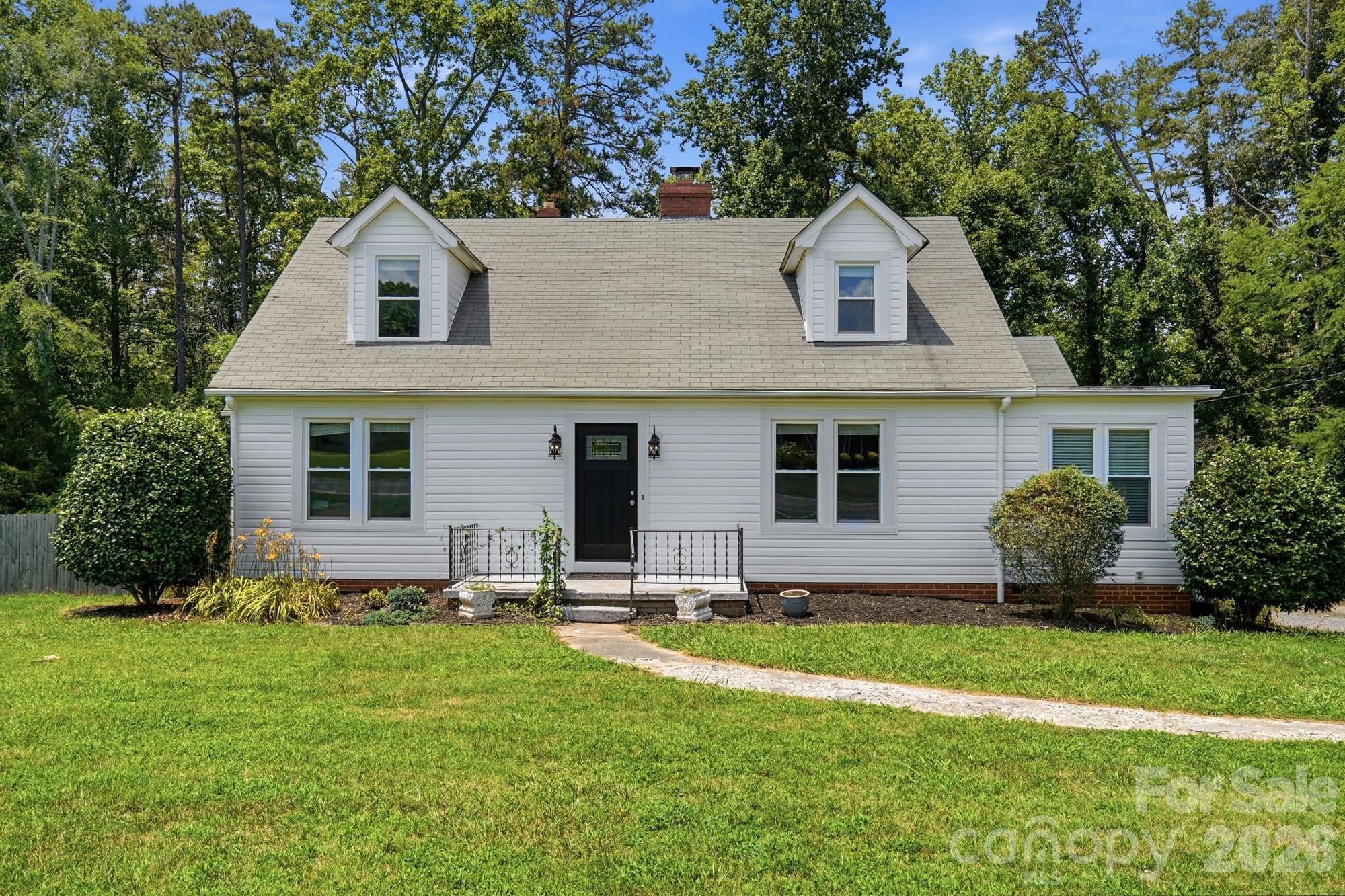 12050 Old Concord Road Rockwell, NC 28138 - Photo 1 of 40