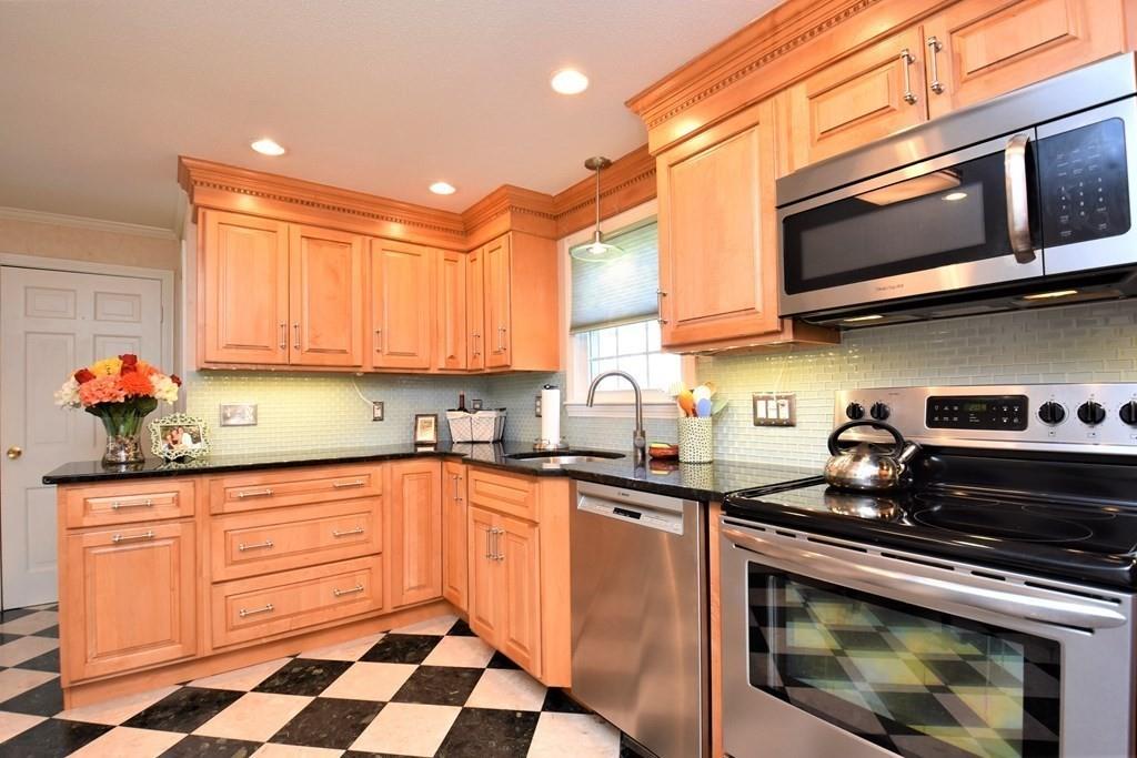 176 Westview Road Lowell, MA 01851 - Photo 8 of 20 Gallery Image 8
