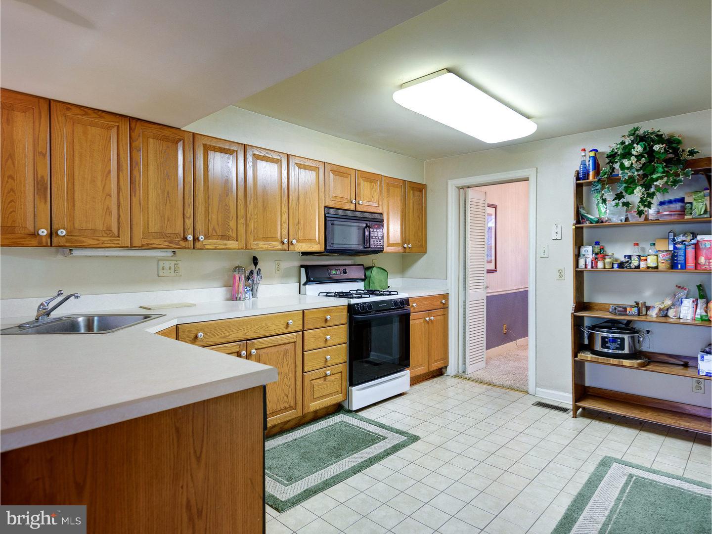 3031 Edmonds Road Lafayette Hill, PA 19444 - Photo 7 of 22 Gallery Image 7