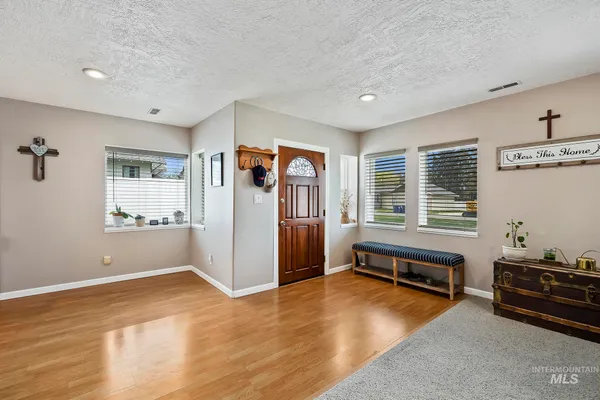 $349,950 | 704 East Ave D, Jerome, ID 83338