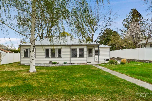 $349,950 | 704 East Ave D, Jerome, ID 83338