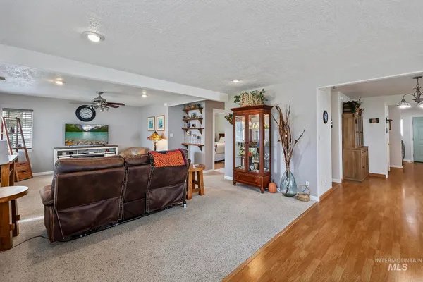 $349,950 | 704 East Ave D, Jerome, ID 83338