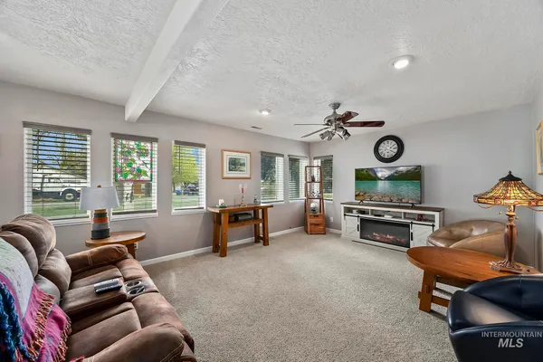 $349,950 | 704 East Ave D, Jerome, ID 83338