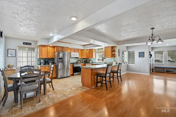 $349,950 | 704 East Ave D, Jerome, ID 83338