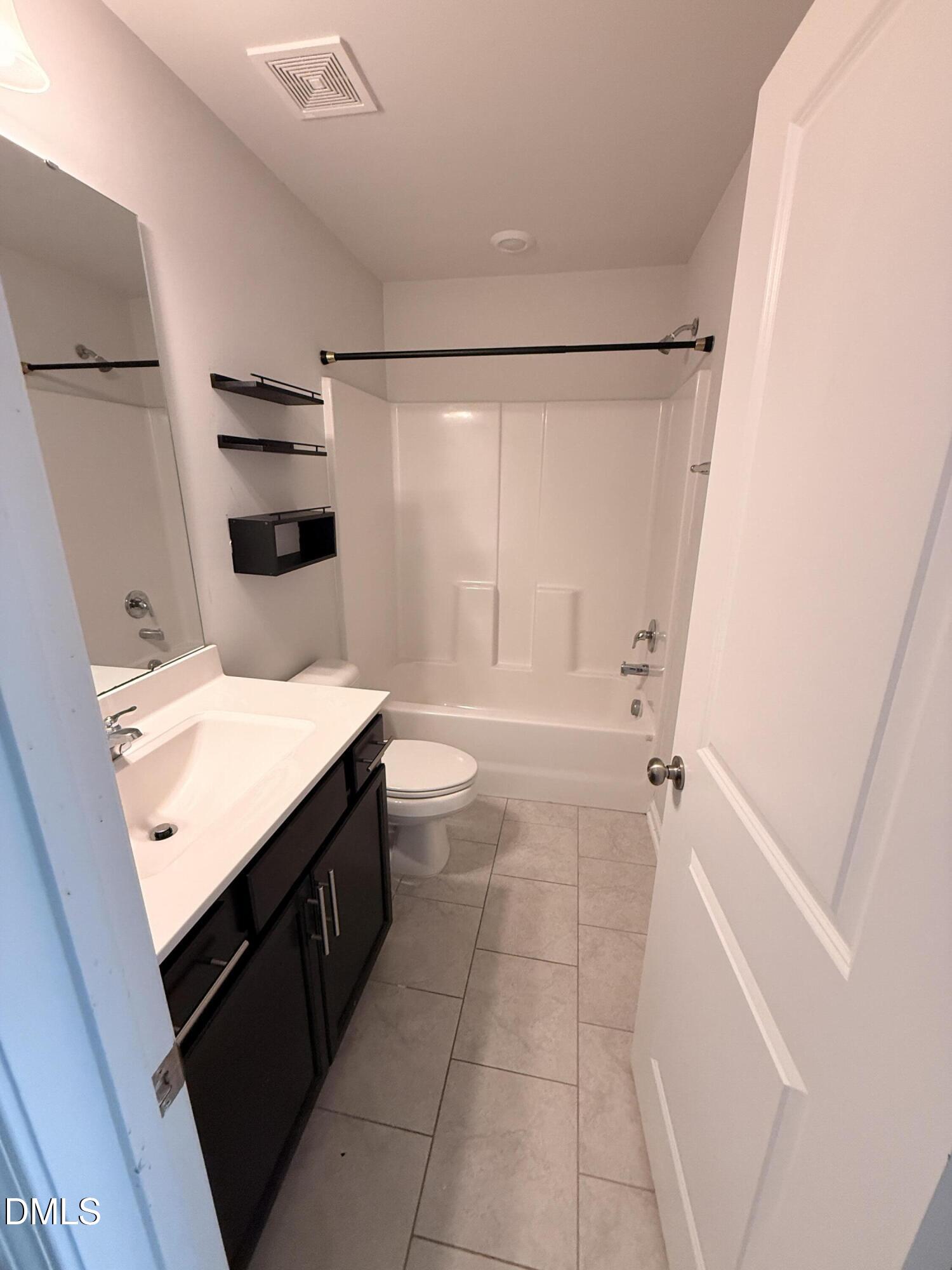 4924 Southern Magnolia Drive Raleigh, NC 27604 - Photo 9 of 44 IMG_4429