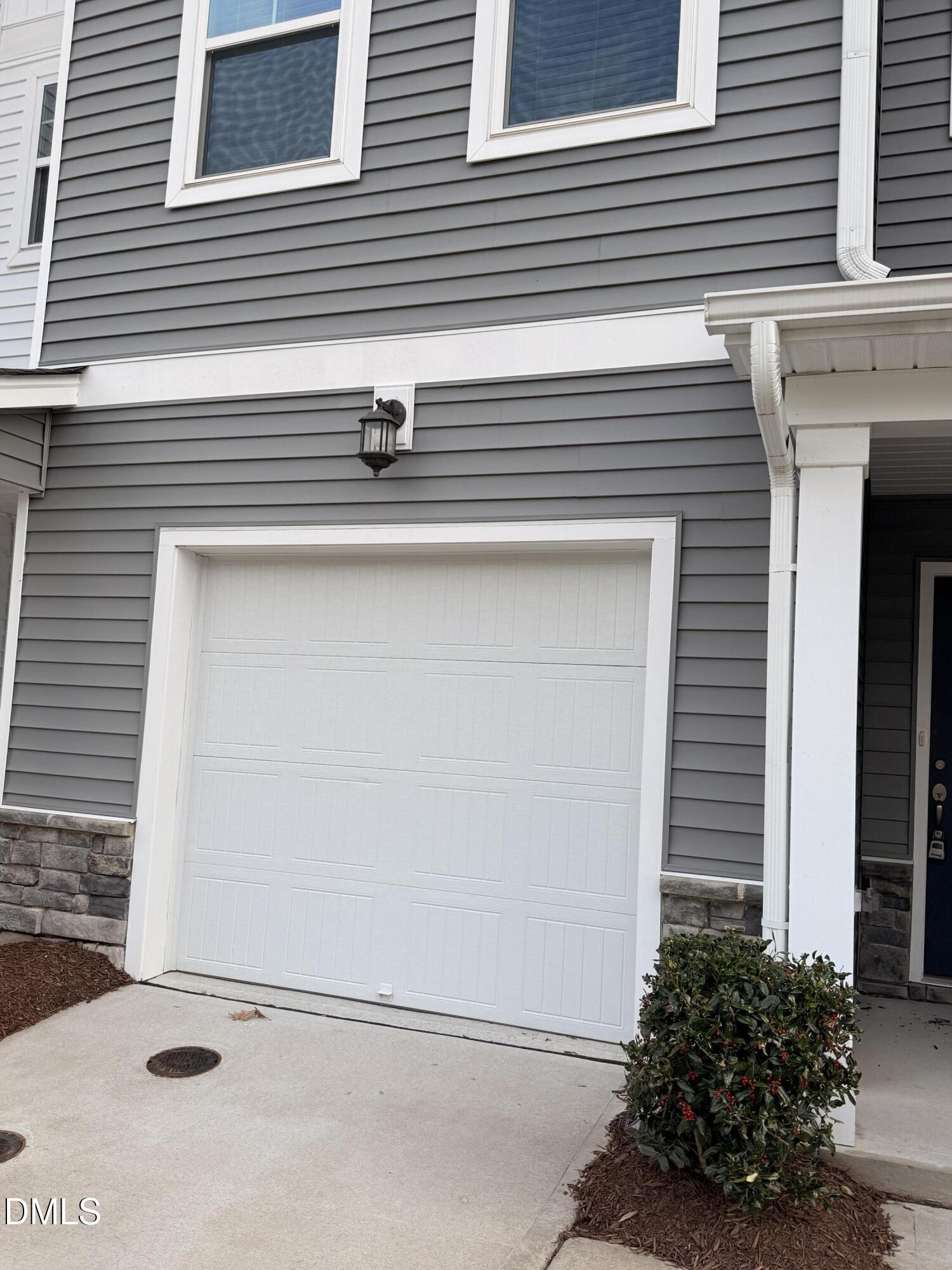 4924 Southern Magnolia Drive Raleigh, NC 27604 - Photo 3 of 44 IMG_4422