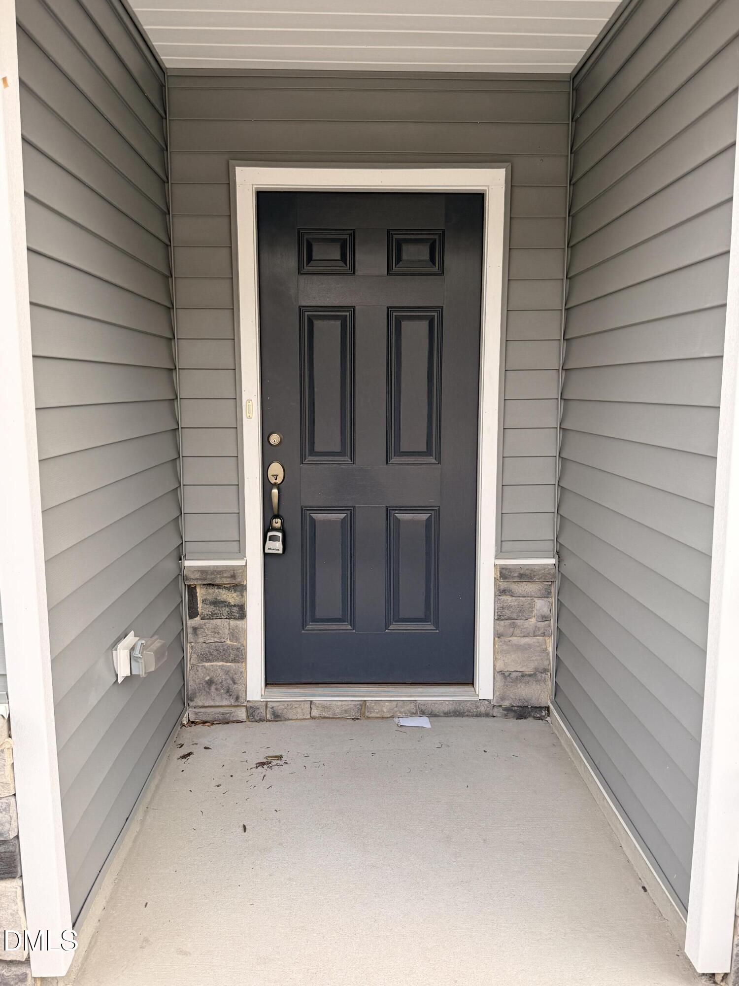 4924 Southern Magnolia Drive Raleigh, NC 27604 - Photo 4 of 44 IMG_4423