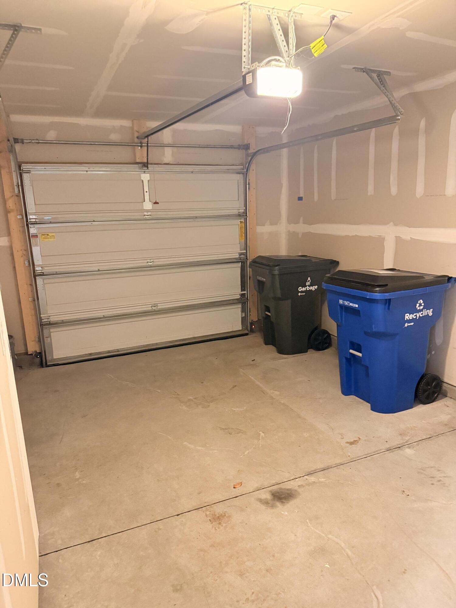 4924 Southern Magnolia Drive Raleigh, NC 27604 - Photo 6 of 44 IMG_4425