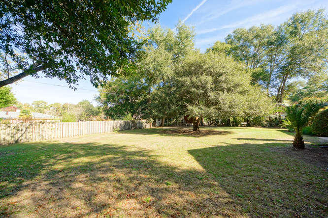 1080 Ripley Drive Charleston, SC 29412 - Photo 26 of 27 1080 Ripley Dr Charleston SC-small-026-D