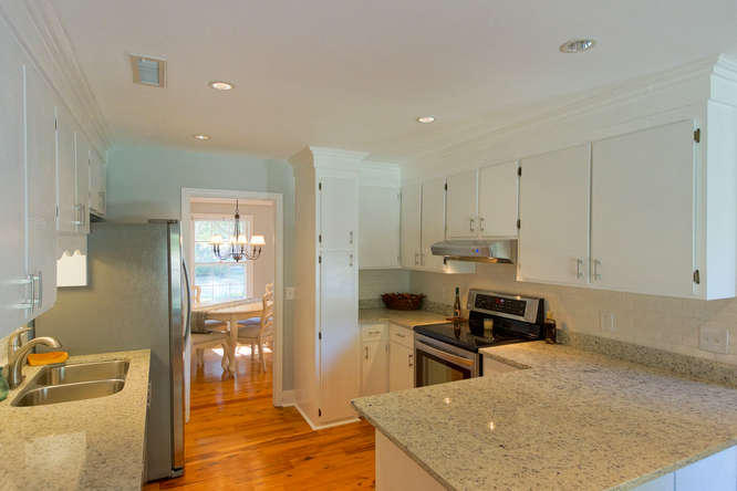 1080 Ripley Drive Charleston, SC 29412 - Photo 10 of 27 1080 Ripley Dr Charleston SC-small-010-D