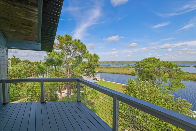 $949,000 | 10701 Pine Island Drive, Weeki Wachee, FL 34607