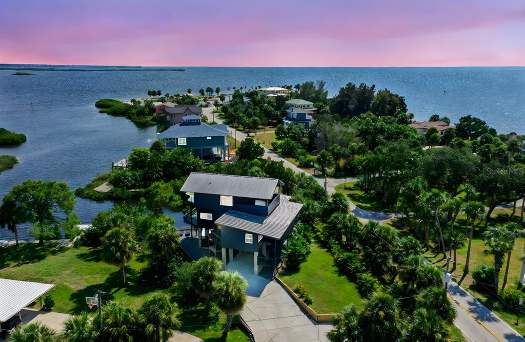 10701 Pine Island Drive Weeki Wachee, FL 34607 - Photo 76 of 98