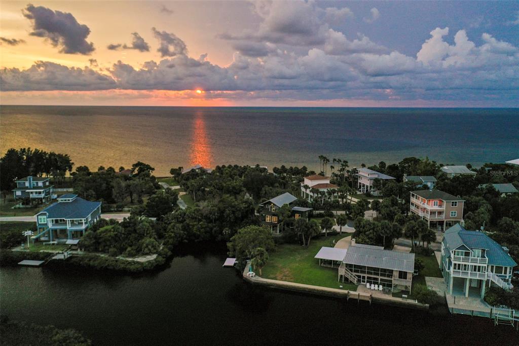 10701 Pine Island Drive Weeki Wachee, FL 34607 - Photo 80 of 98