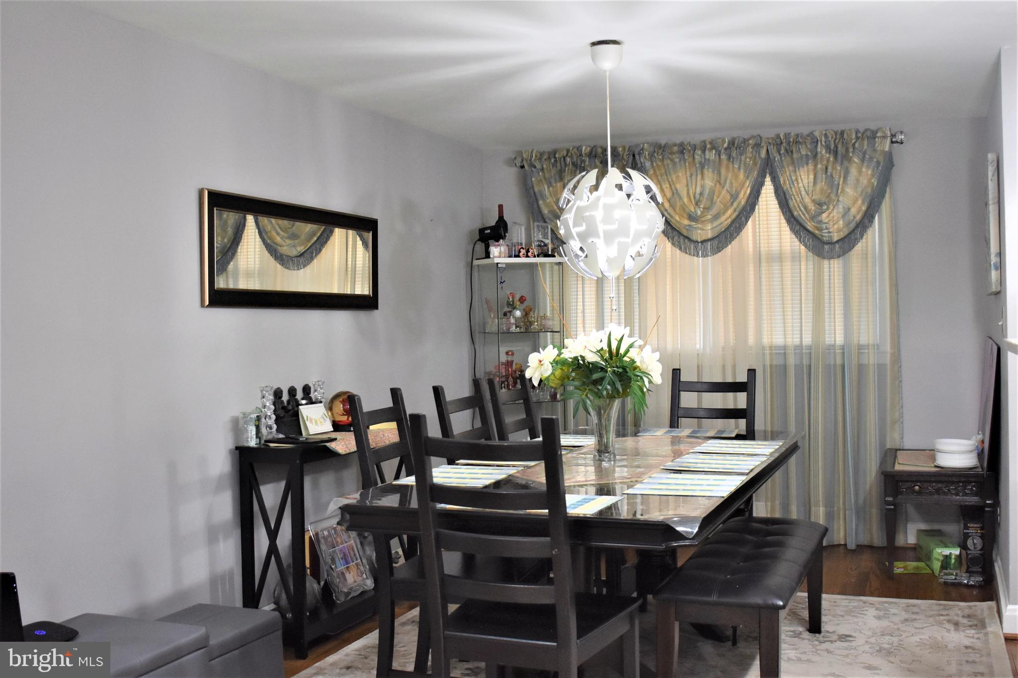 1218 Harwall Road Baltimore, MD 21207 - Photo 4 of 44 DINING AREA