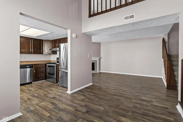 $195,900 | 2449 Chaseway Court, Indianapolis, IN 46268