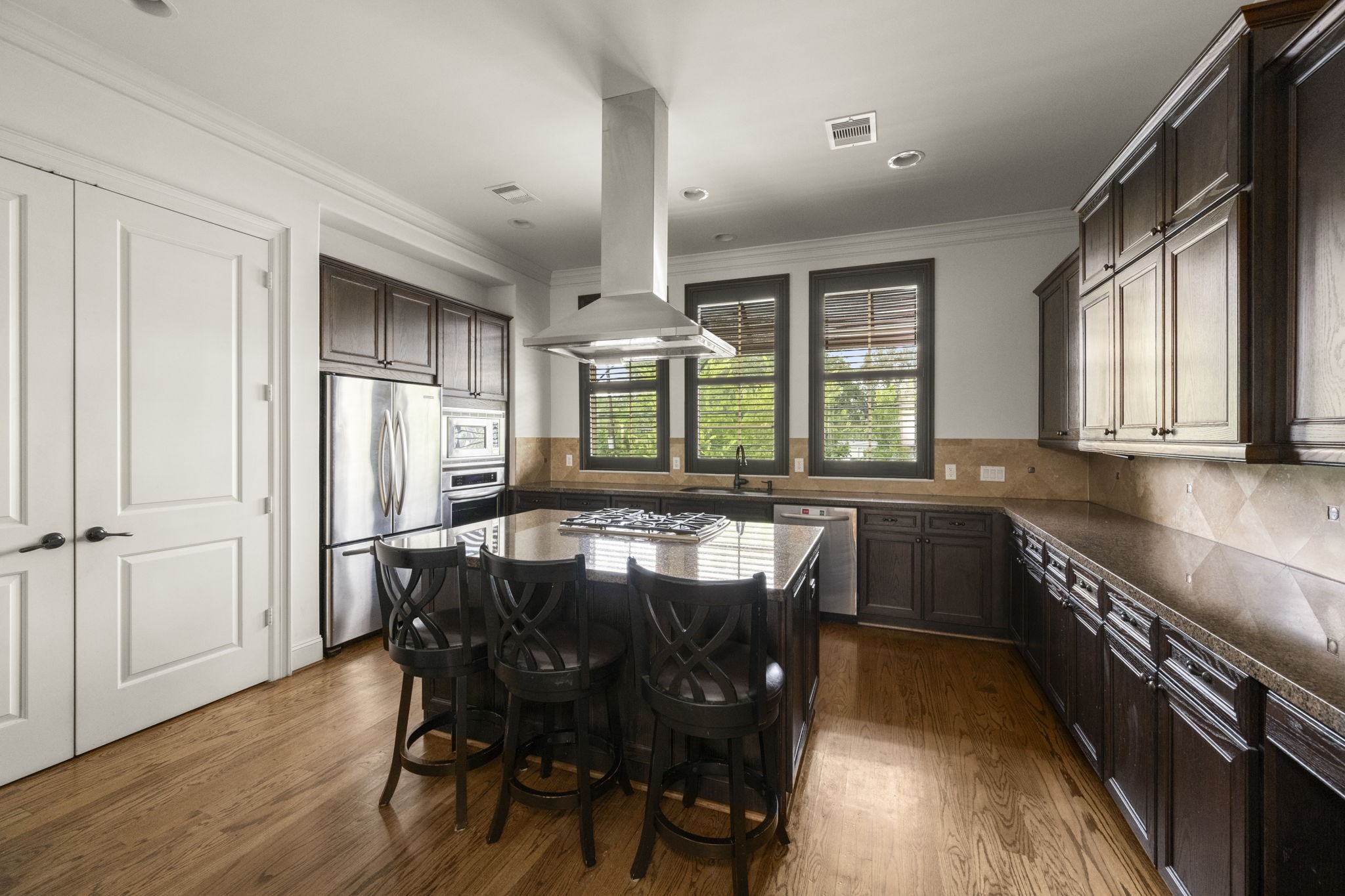 1743 Indiana Street Houston, TX 77006 - Photo 15 of 39