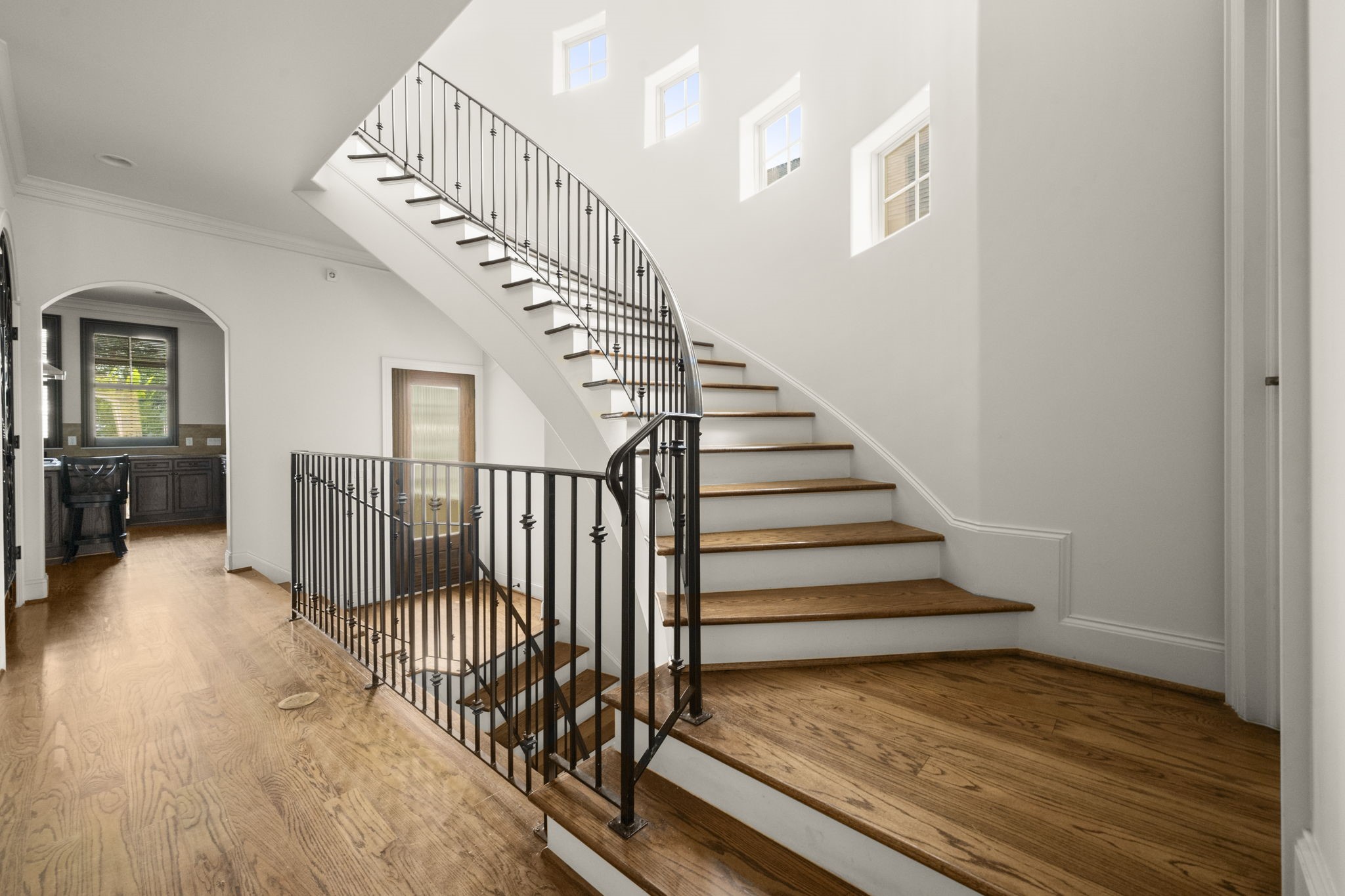 1743 Indiana Street Houston, TX 77006 - Photo 20 of 39