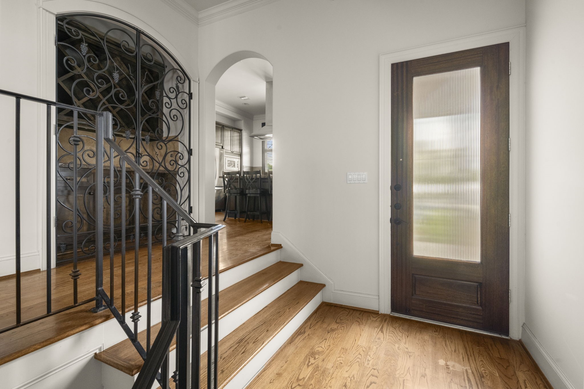 1743 Indiana Street Houston, TX 77006 - Photo 9 of 39