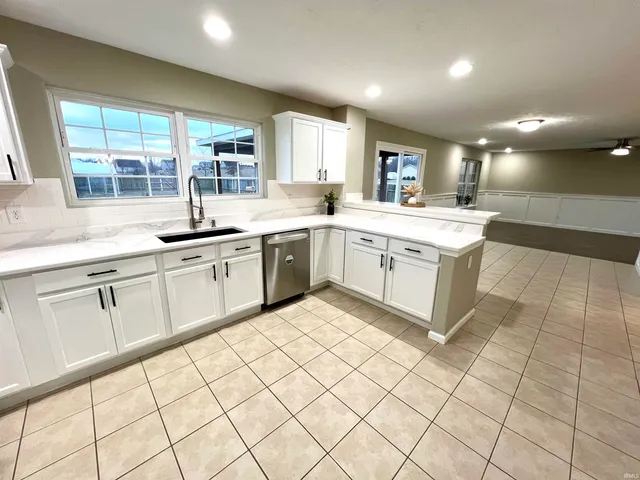 $397,000 | 9603 West 575 South, Owensville, IN 47665