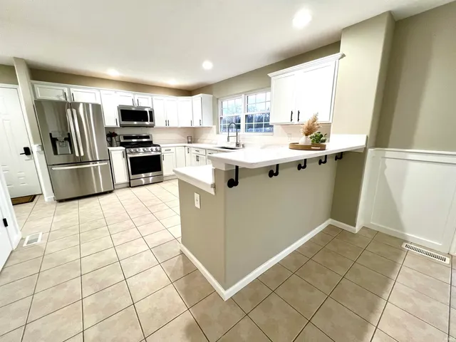 $397,000 | 9603 West 575 South, Owensville, IN 47665