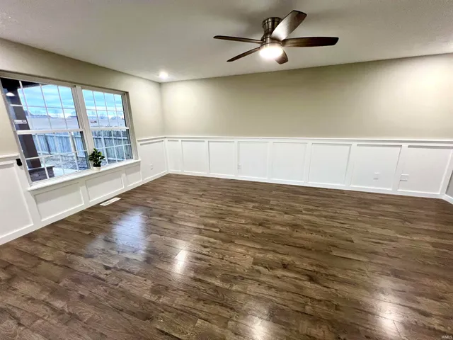 $397,000 | 9603 West 575 South, Owensville, IN 47665