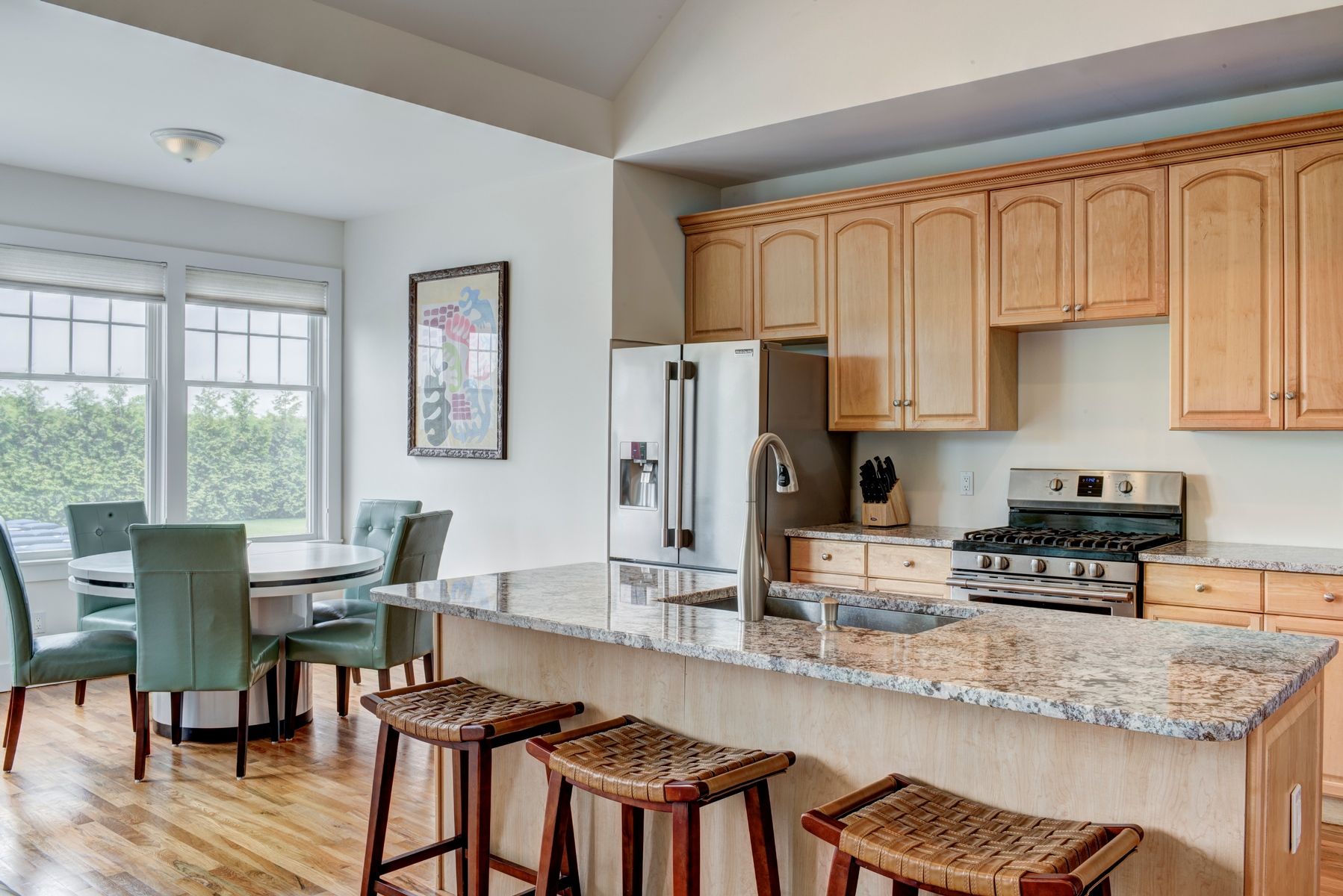 19 Fairbanks Court Water Mill, NY 11976 - Photo 3 of 8