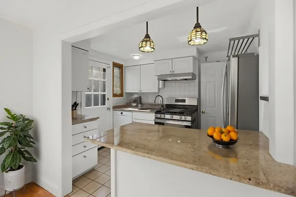 $3,000 | 918 Belmont Street, Unit 918, Watertown, MA 02472