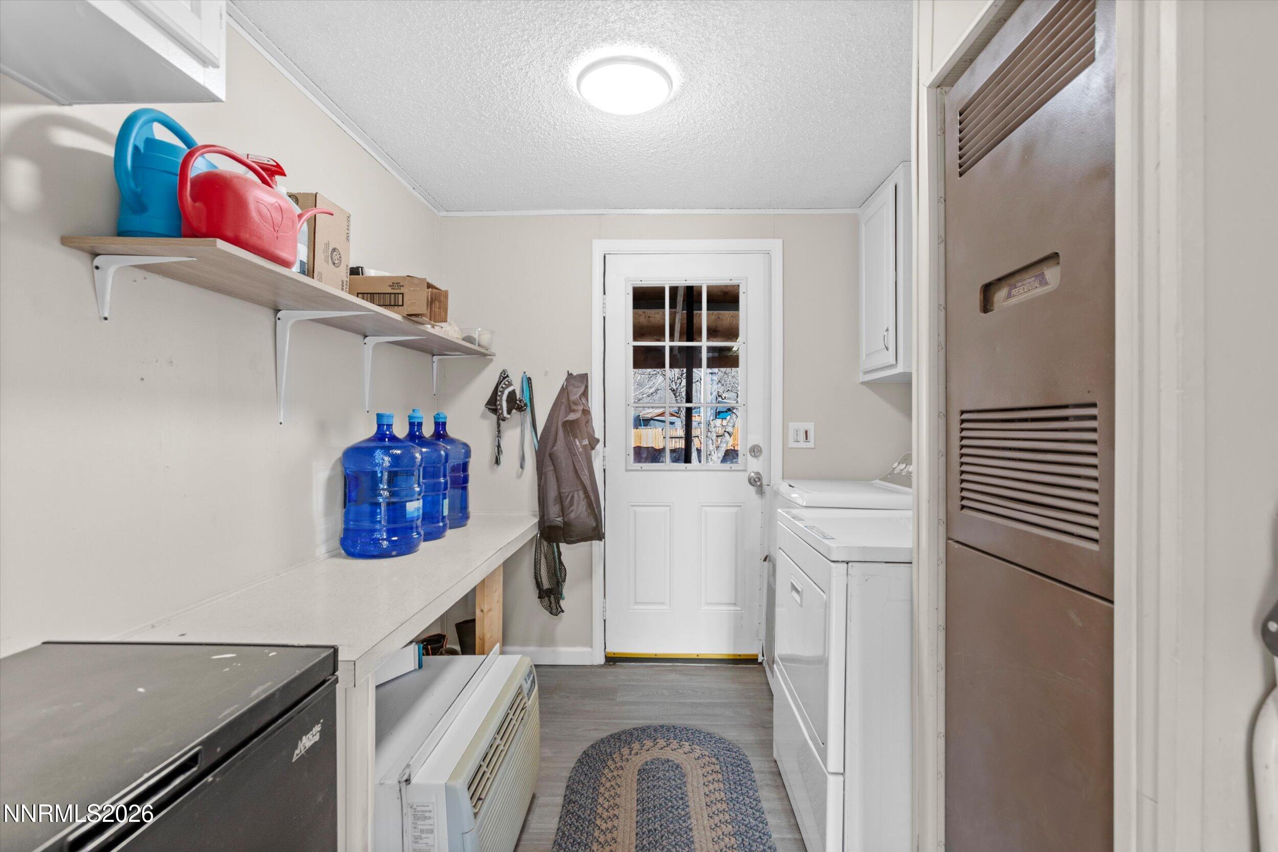 4075 Bobolink Circle Reno, NV 89508 - Photo 17 of 30 Laundry Room