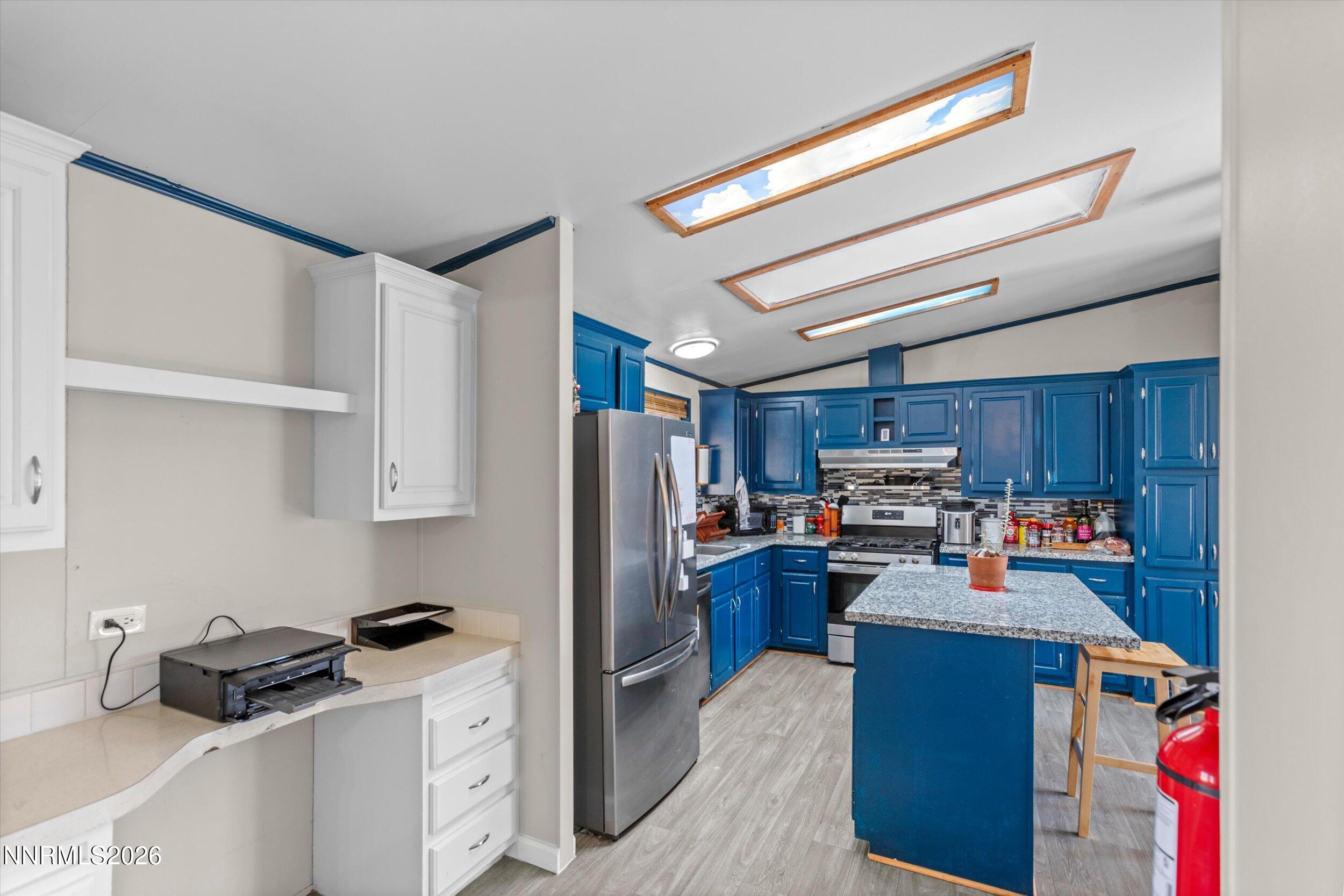 4075 Bobolink Circle Reno, NV 89508 - Photo 4 of 30 Kitchen