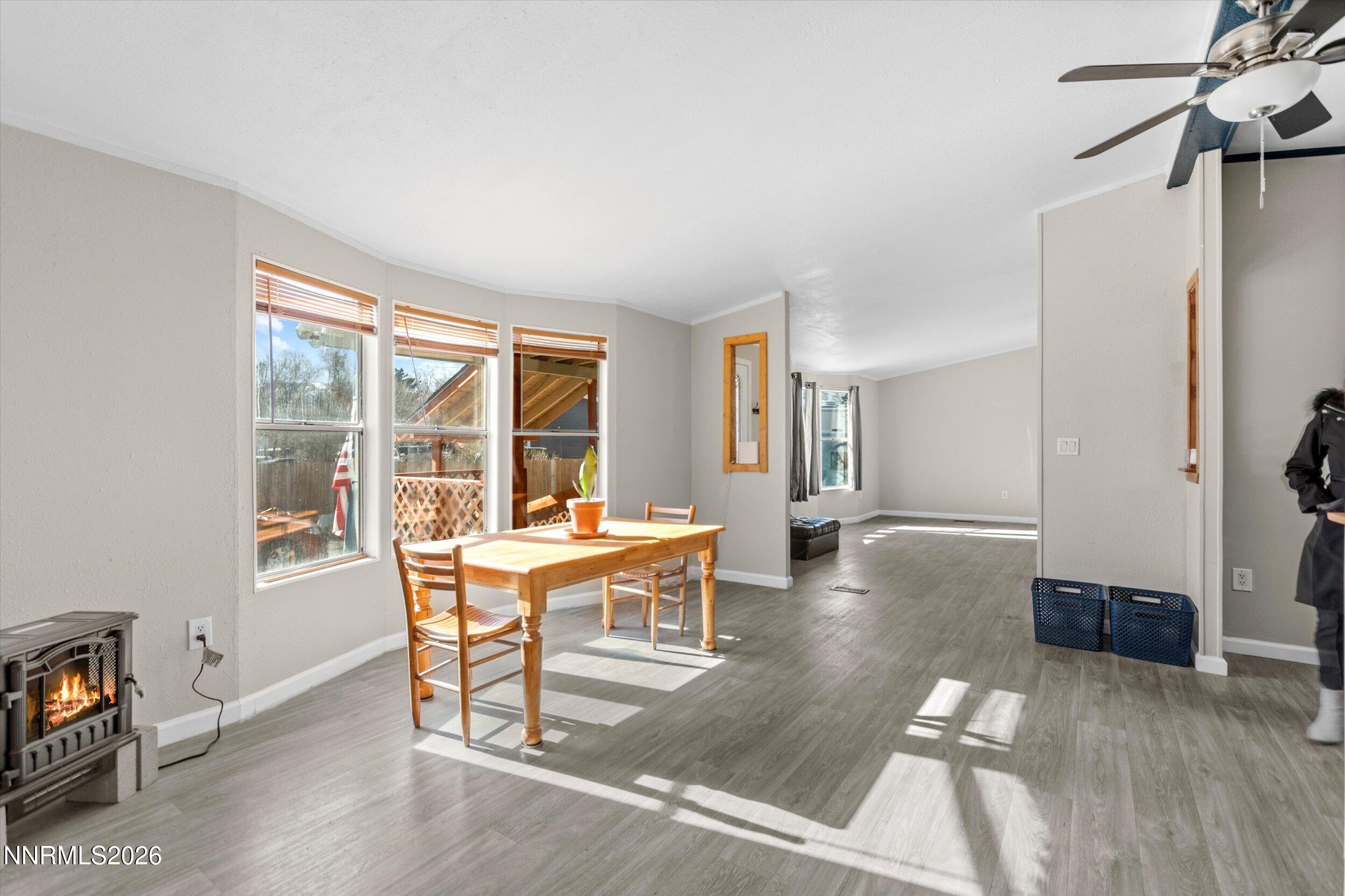 4075 Bobolink Circle Reno, NV 89508 - Photo 7 of 30 Dining