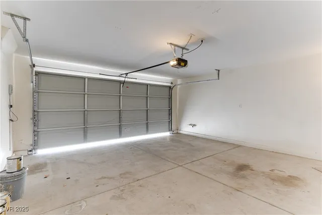 $1,985 | 11032 African Sunset Street, Henderson, NV 89052