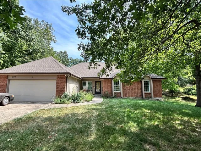 $369,900 | 4114 Northwest 73 Street, Kansas City, MO 64151