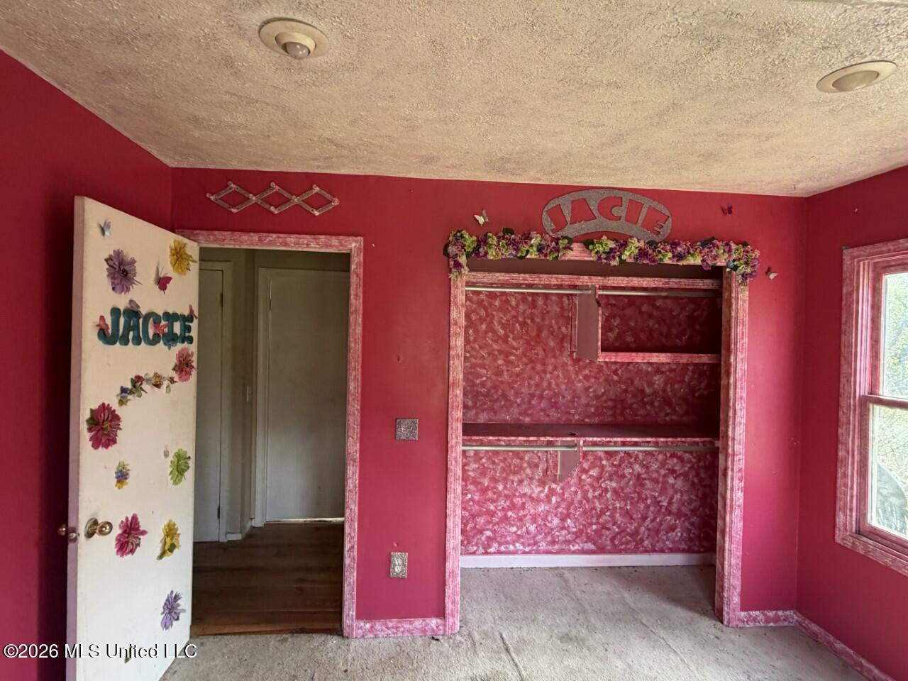 3882 Henderson Road Jackson, MS 39212 - Photo 6 of 13 7 INTERIOR