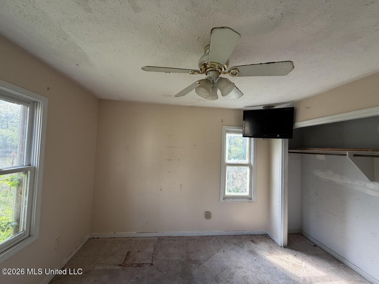3882 Henderson Road Jackson, MS 39212 - Photo 7 of 13 8 INTERIOR