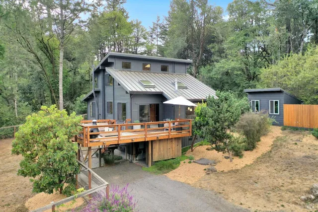 $1,395,000 | 3020 Burnside Road, Sebastopol, CA 95472